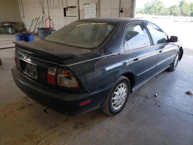 Photo 4 from auction – 1996 HONDA ACCORD EX with VIN 1HGCD566XTA195423