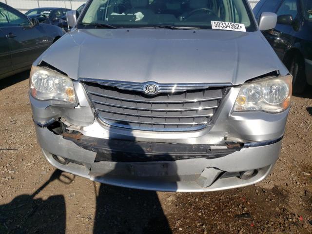 Photo 9 from auction – 2010 CHRYSLER TOWN & COU with VIN 2A4RR5D14AR299264