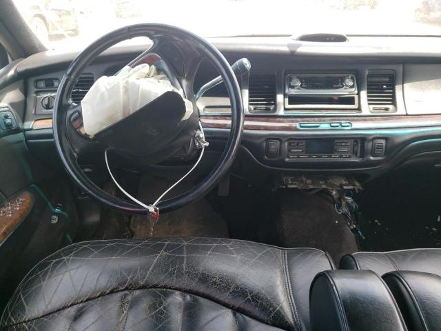 Photo 9 from auction – 1995 LINCOLN TOWN CAR E with VIN 1LNLM81W8SY654800