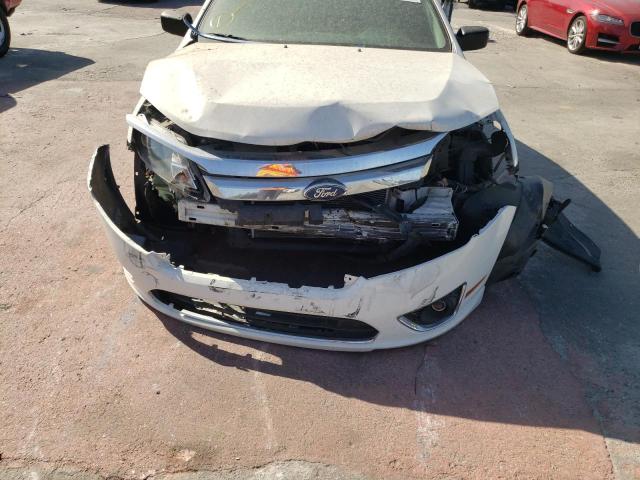 Photo 9 from auction – 2011 FORD FUSION S with VIN 3FAHP0GA3BR243422