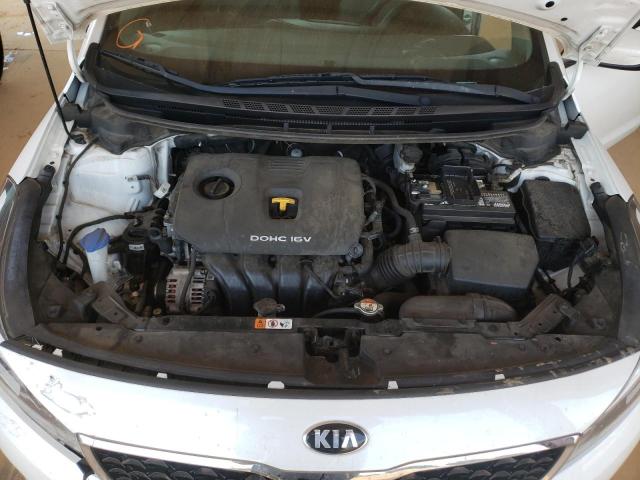 Photo 7 from auction – 2018 KIA FORTE LX with VIN 3KPFL4A71JE195667