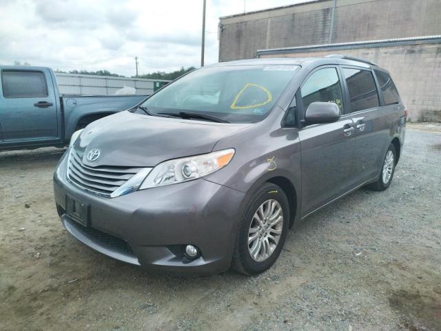 Photo 2 from auction – 2015 TOYOTA SIENNA XLE with VIN 5TDYK3DC8FS583152