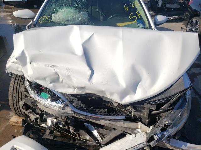 Photo 7 from auction – 2016 CHRYSLER 200 LIMITE with VIN 1C3CCCAB9GN147005