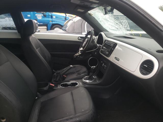 Photo 5 from auction – 2013 VOLKSWAGEN BEETLE with VIN 3VWJP7AT2DM602187