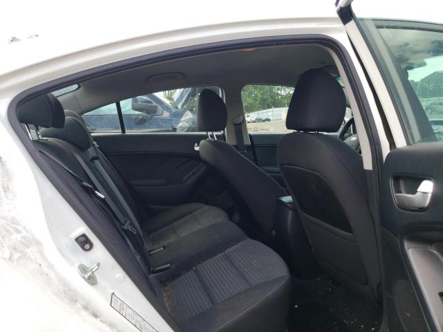Photo 6 from auction – 2017 KIA FORTE LX with VIN 3KPFL4A74HE022655