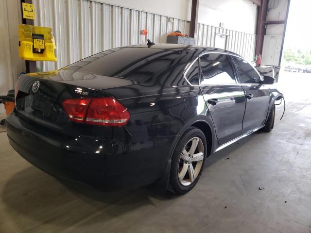 Photo 4 from auction – 2015 VOLKSWAGEN PASSAT SE with VIN 1VWBS7A32FC064906