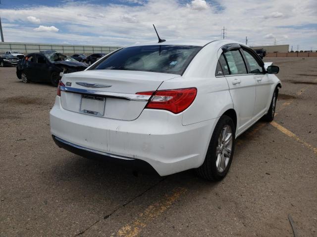 Photo 4 from auction – 2013 CHRYSLER 200 TOURIN with VIN 1C3CCBBB0DN695267
