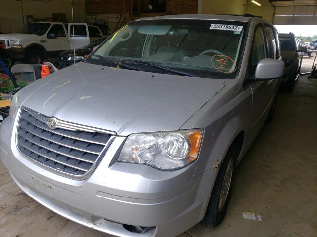 Photo 2 from auction – 2010 CHRYSLER TOWN & COU with VIN 2A4RR5D17AR104760