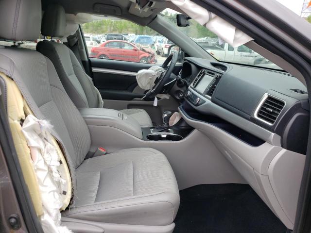 Photo 5 from auction – 2016 TOYOTA HIGHLANDER with VIN 5TDBKRFH8GS354599