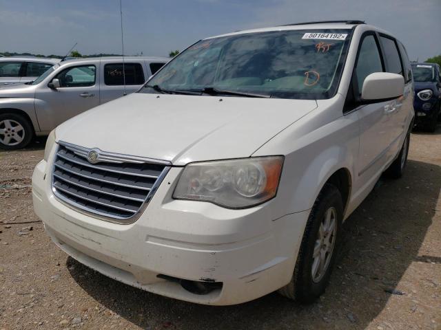 Photo 2 from auction – 2010 CHRYSLER TOWN & COU with VIN 2A4RR5D19AR431791