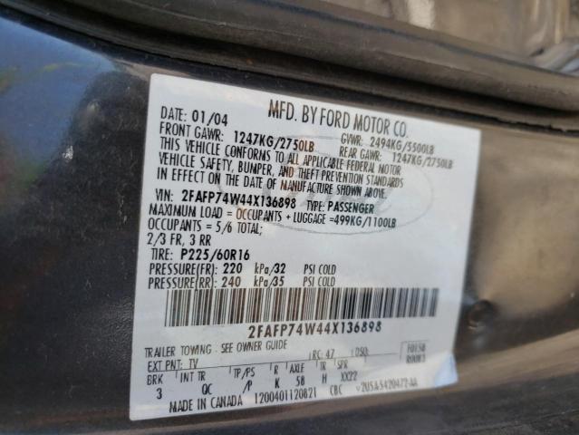 Photo 10 from auction – 2004 FORD CROWN VICT with VIN 2FAFP74W44X136898