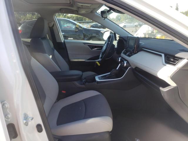 Photo 5 from auction – 2021 TOYOTA RAV4 XLE with VIN 2T3W1RFVXMC101371