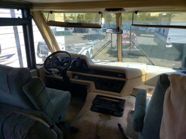Photo 5 from auction – 1990 WINNEBAGO RV with VIN 1GBJP37N0L3301393