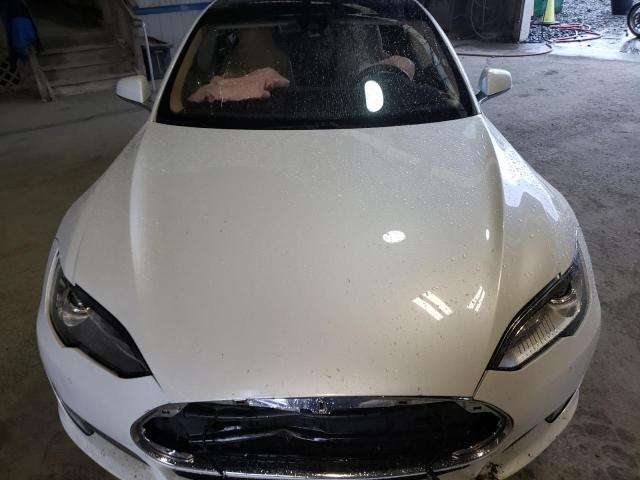 Photo 7 from auction – 2015 TESLA MODEL S 85 with VIN 5YJSA1H26FFP74927