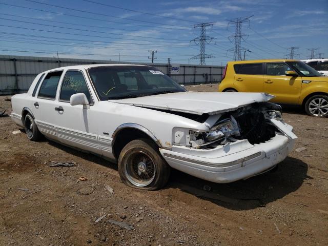 LINCOLN TOWN CAR E 1995 with VIN 1LNLM81W8SY654800 - Photo from auction