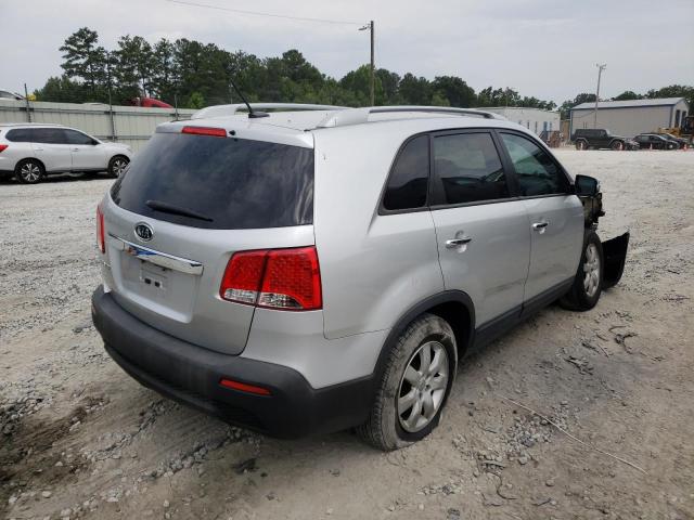 Photo 4 from auction – 2013 KIA SORENTO with VIN 5XYKT4A28DG338396