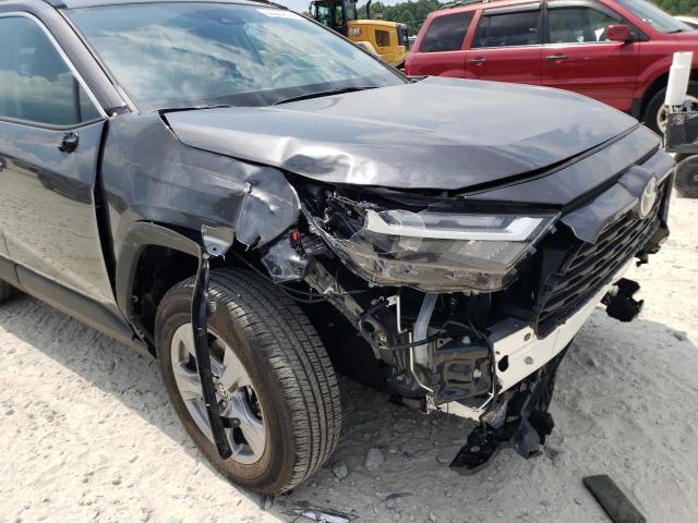 Photo 9 from auction – 2022 TOYOTA RAV4 XLE with VIN 2T3W1RFV6NC182340