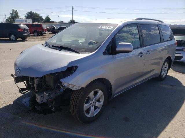 Photo 2 from auction – 2013 TOYOTA SIENNA LE with VIN 5TDKK3DC3DS288902