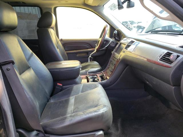 Photo 5 from auction – 2011 CADILLAC ESCALADE L with VIN 1GYS4BEFXBR223130