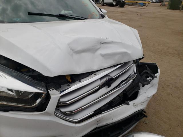Photo 9 from auction – 2017 FORD ESCAPE SE with VIN 1FMCU0GD4HUB28073