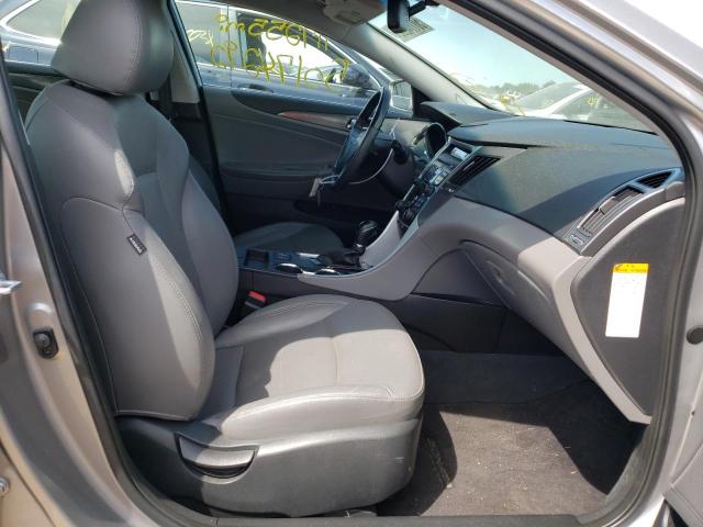 Photo 5 from auction – 2012 HYUNDAI SONATA HYB with VIN KMHEC4A40CA041454