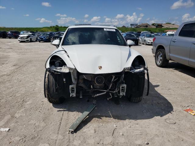 Photo 9 from auction – 2014 PORSCHE CAYENNE with VIN WP1AA2A27ELA03785