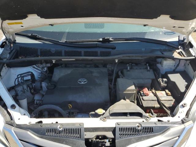 Photo 7 from auction – 2011 TOYOTA SIENNA XLE with VIN 5TDYK3DCXBS005824