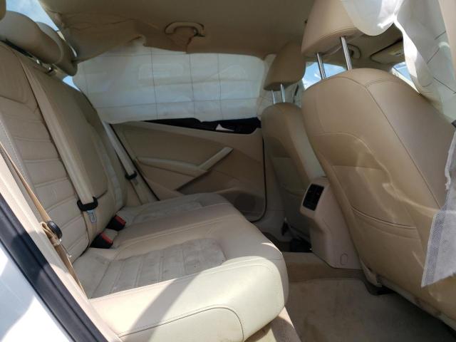 Photo 6 from auction – 2015 VOLKSWAGEN PASSAT SEL with VIN 1VWCS7A30FC018253