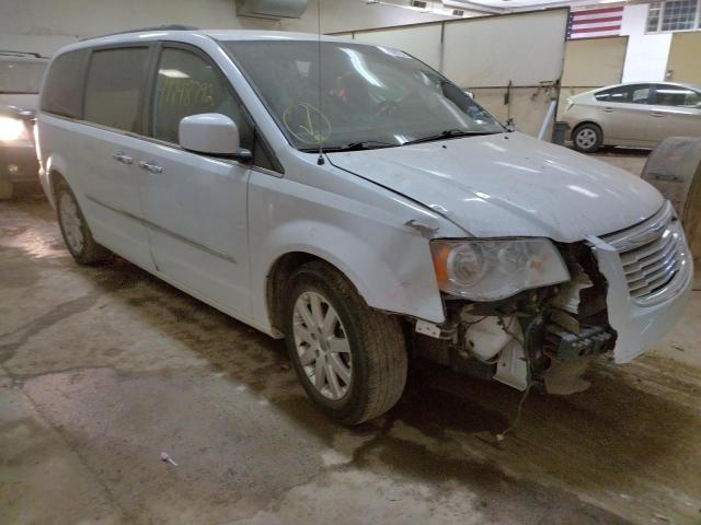 Photo 1 from auction – 2015 CHRYSLER TOWN & COU with VIN 2C4RC1BG1FR662991