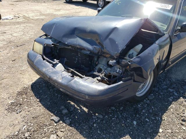 Photo 9 from auction – 2001 FORD CROWN VICT with VIN 2FAFP74W01X203296