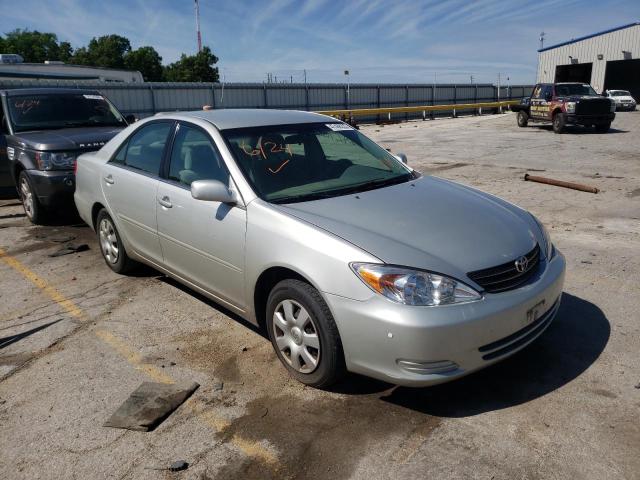 TOYOTA CAMRY LE 2003 with VIN 4T1BE32K63U711656 - Photo from auction