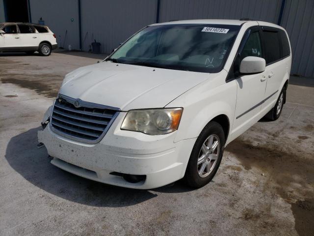 Photo 2 from auction – 2010 CHRYSLER TOWN & COU with VIN 2A4RR5D14AR285137