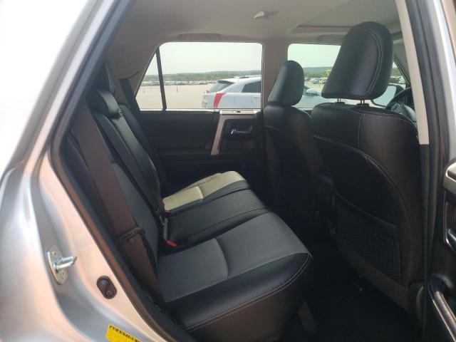 Photo 6 from auction – 2022 TOYOTA 4RUNNER SR with VIN JTENU5JRXN6004657