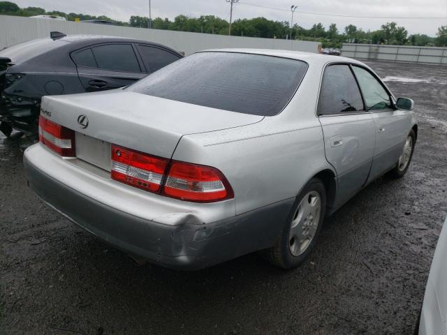 Фото 4 с аукциона – 2000 LEXUS ES 300 с VIN JT8BF28G3Y0280639
