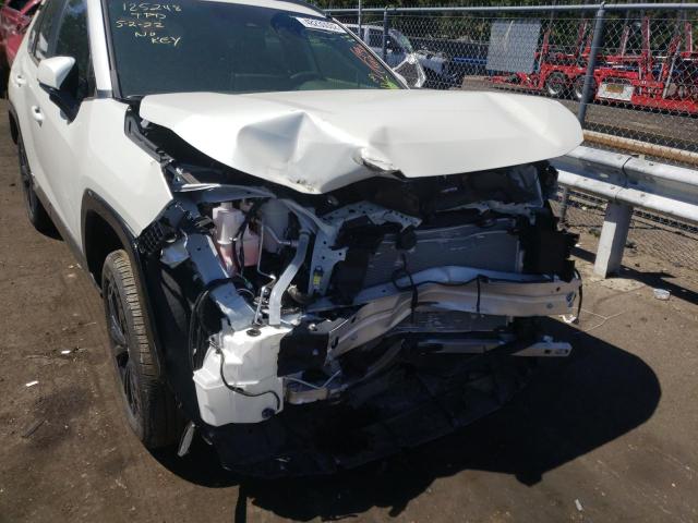 Photo 9 from auction – 2022 TOYOTA RAV4 SE with VIN JTM16RFV8NJ015809
