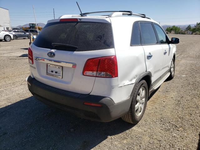 Photo 4 from auction – 2013 KIA SORENTO LX with VIN 5XYKTCA66DG343707