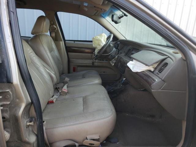 Photo 5 from auction – 2003 MERCURY GRAND MARQ with VIN 2MEFM75W53X686223