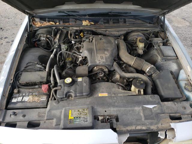 Photo 7 from auction – 2003 MERCURY GRAND MARQ with VIN 2MEFM75W83X671019