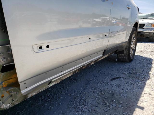 Photo 10 from auction – 2015 CHEVROLET TRAVERSE L with VIN 1GNKRGKD8FJ170124