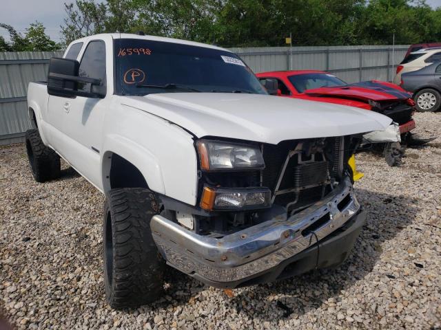 CHEVROLET SILVERADO 2004 with VIN 1GCHK29164E165998 - Photo from auction