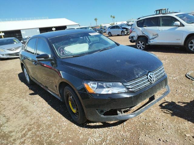VOLKSWAGEN PASSAT S 2015 with VIN 1VWAT7A3XFC003795 - Photo from auction