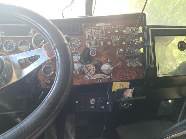 Photo 9 from auction – 1998 PETERBILT 379 with VIN 1XP5D69X4WN456400