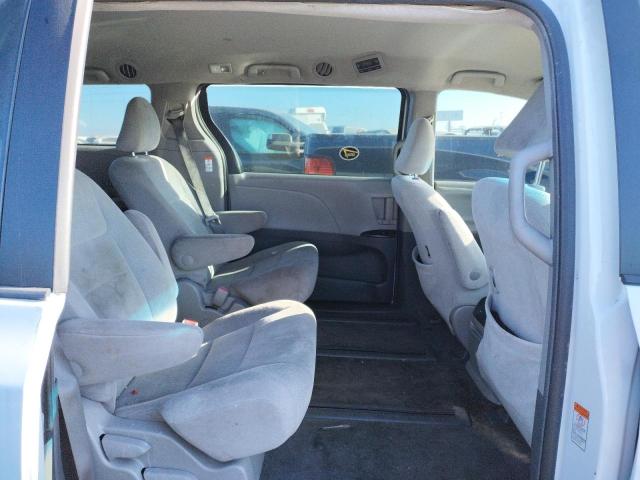 Photo 6 from auction – 2015 TOYOTA SIENNA with VIN 5TDZK3DC9FS591703