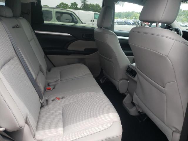 Photo 6 from auction – 2016 TOYOTA HIGHLANDER with VIN 5TDBKRFH4GS251678