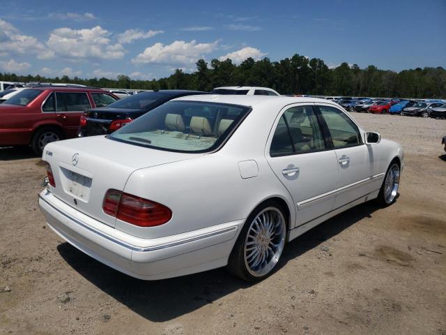 Photo 4 from auction – 2001 MERCEDES-BENZ E 320 with VIN WDBJF65J21B344974