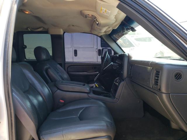 Photo 5 from auction – 2004 CHEVROLET SILVERADO with VIN 1GCHK29164E165998