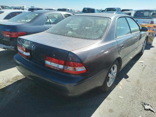 Photo 4 from auction – 2000 LEXUS ES 300 with VIN JT8BF28G8Y0247510