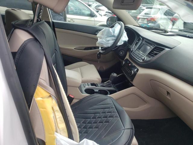Photo 5 from auction – 2016 HYUNDAI TUCSON SE with VIN KM8J23A41GU107882