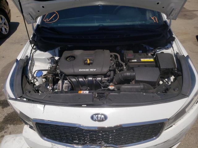 Photo 7 from auction – 2017 KIA FORTE LX with VIN 3KPFK4A71HE053574