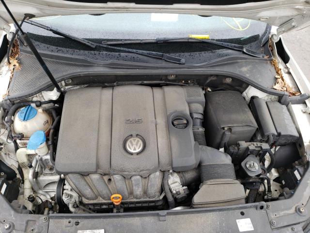 Photo 7 from auction – 2013 VOLKSWAGEN PASSAT S with VIN 1VWAP7A31DC120960